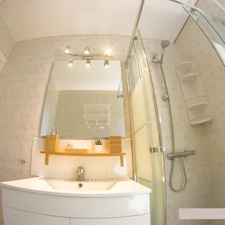 Iris Nº 131 Benalmádena